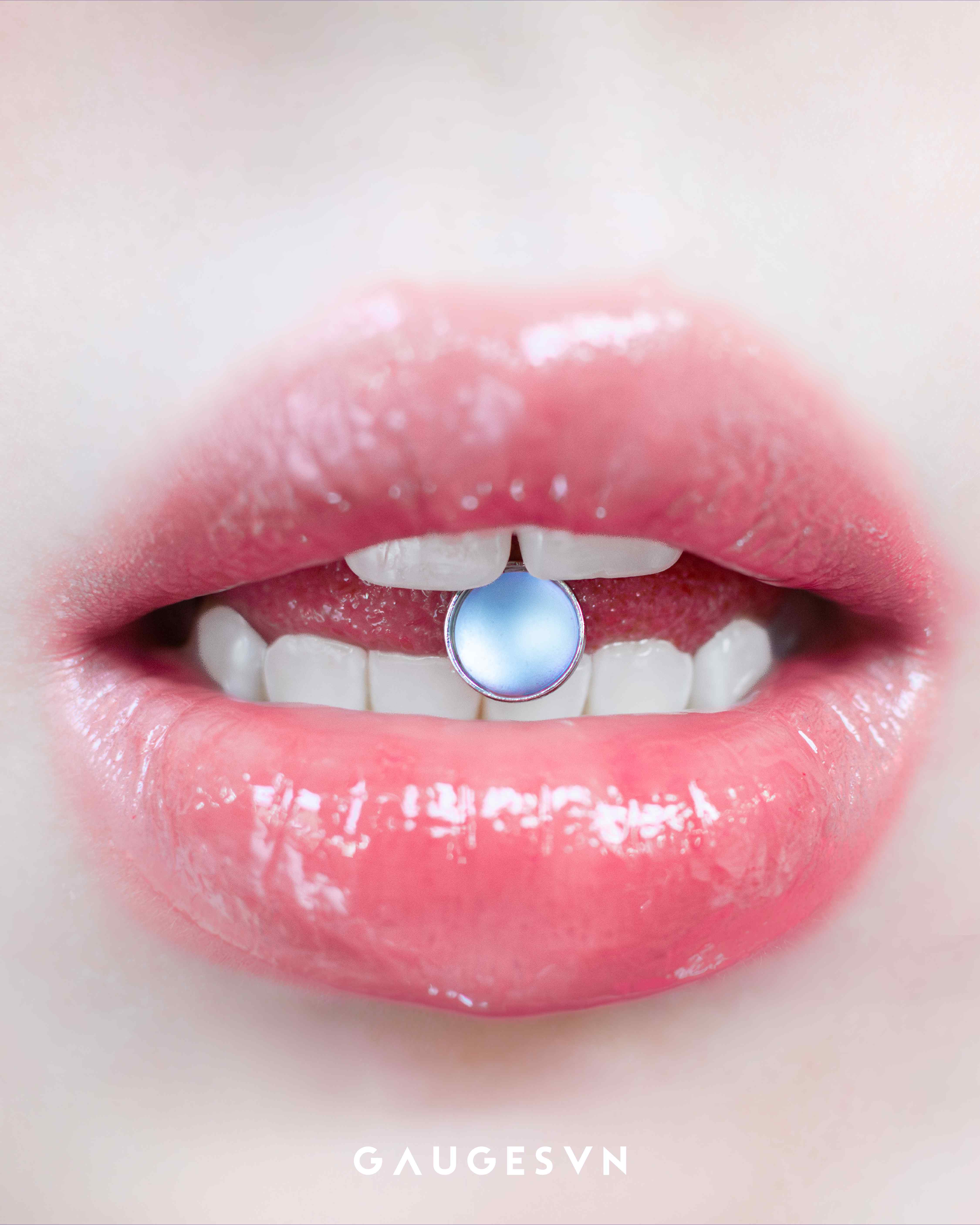 Khuyên lưỡi thép Thái moonstone