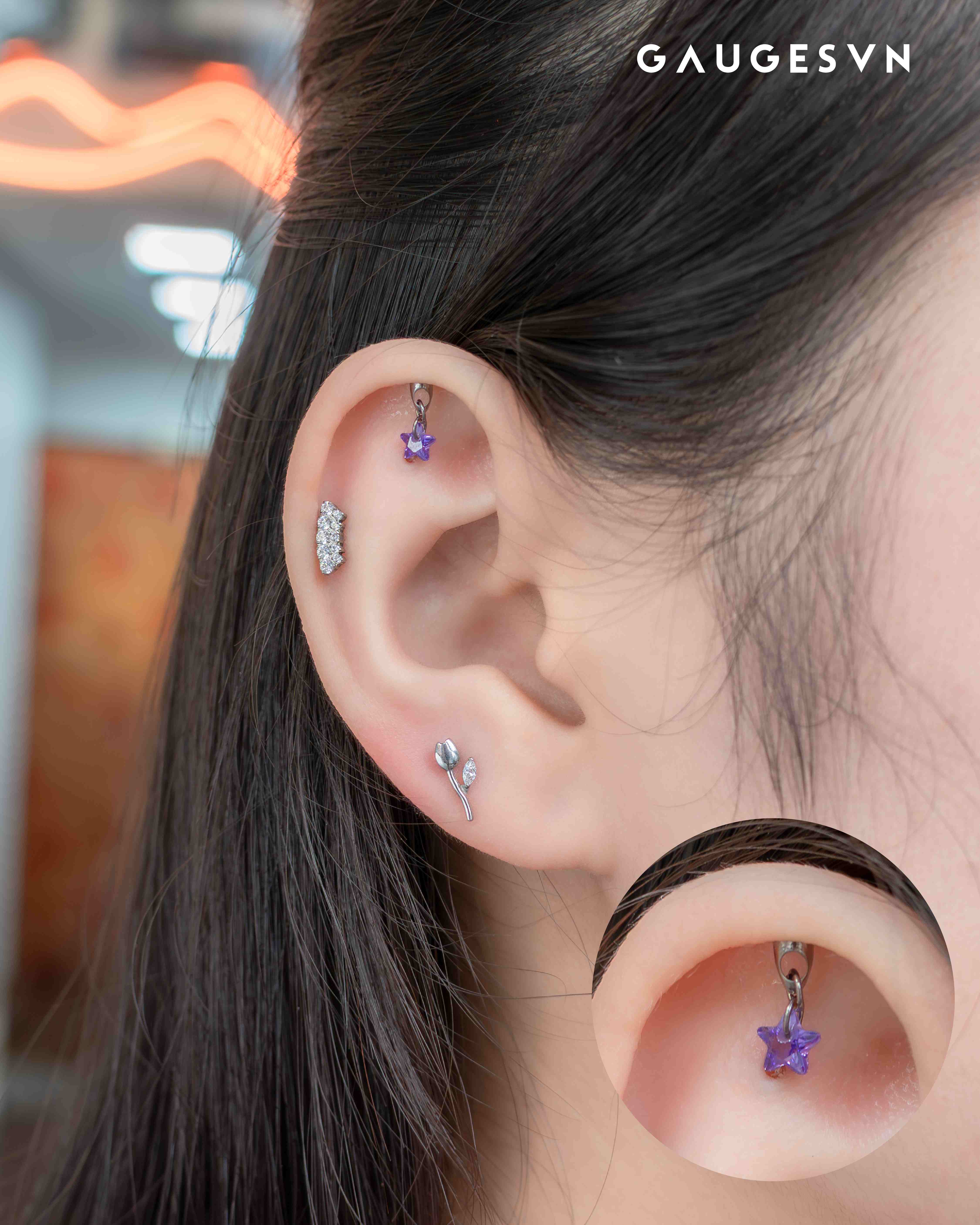 Khuyên tai Vertical Helix TITANIUM fall đá ngôi sao và trái tim 3 màu